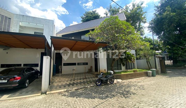 Ready-to-Occupy House in Strategic Kemang Area 2
