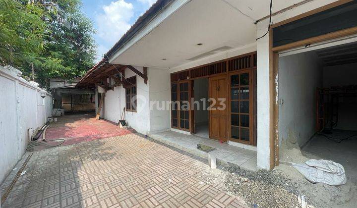 Rumah lama hitung tanah akses jalan lebar 2