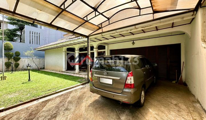 Rumah Menarik Lokasi Prestisius Harga NJOP Dekat Ke Pusat Bisnis area Kuningan, Jakarta Selatan Rumah Menarik Lokasi Prestisius Harga NJOP Dekat Ke Pusat Bisnis area Kuningan, Jakarta Selatan