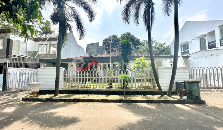 Rumah Lama Hitung Tanah Dalam Komplek Area Kuningan Jakarta Selatan Rumah Lama Hitung Tanah Dalam Komplek Area Kuningan Jakarta Selatan