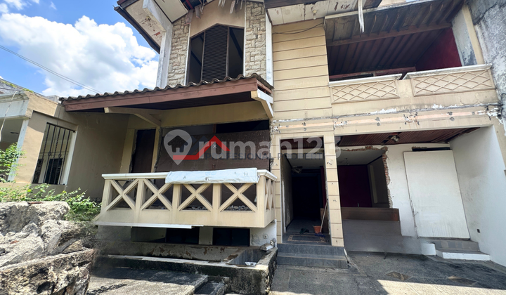 Land Calculation House in a Complex in Pondok Indah, South Jakarta