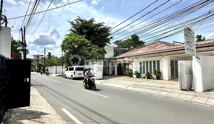 House or 2 Attached Shop/Office Units in the Kemang Bangka Business Area, South Jakarta 2