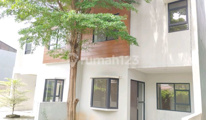 Rumah 2 Lantai Di Jati Asih, Bekasi. Rumah 2 Lantai Di Jati Asih, Bekasi.