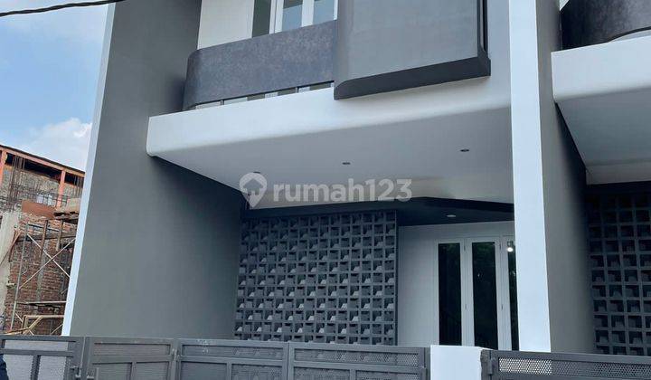 Rumah baru bagus banget 2 Lantai full furnished di Jatibening (HW) Baru 1