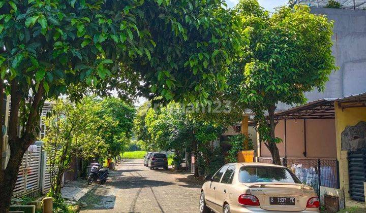 Rumah dan bangunan 3lantai,bagus banget (UM)Kemang Pratama Bekasikota 2