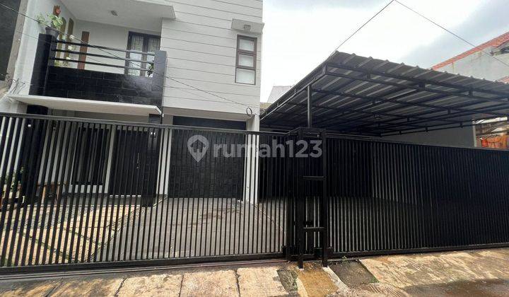 Rumah Luas dan nyaman di Pondok Kelapa jak-tim (MM) 1