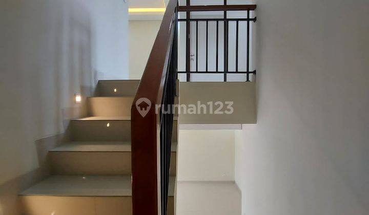 rumah baru minimalis modern di bintaro sektor 2 area dekat stasiun 18