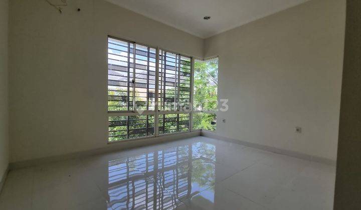 Scientia Volta Utara Gading Serpong Rumah Rapih Siap Huni Harga Nego .yl 26