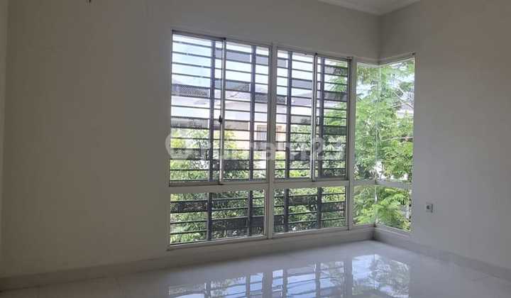 Scientia Volta Utara Gading Serpong Rumah Rapih Siap Huni Harga Nego .yl 33