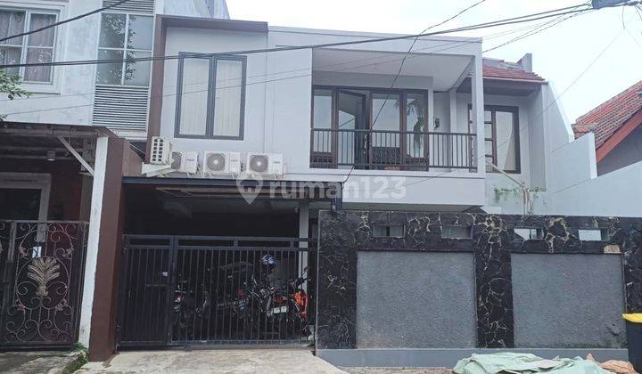 Rumah cantik siap huni di bintaro  1