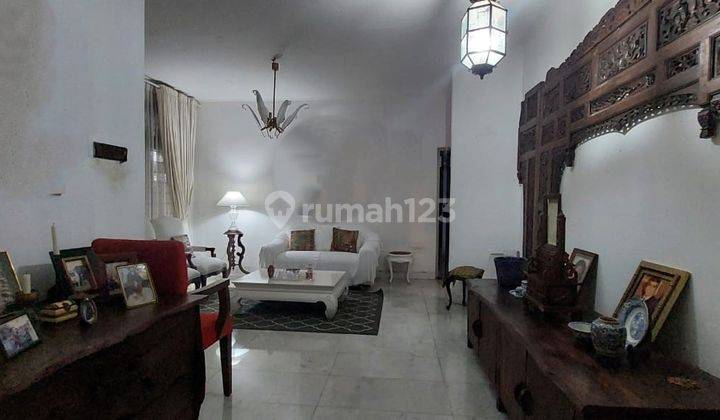 Rumah Kokoh dan Luas cocok untuk kos kos an di Setiabudi Jakarta Selatan 2