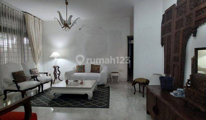 Rumah Kokoh dan Luas cocok untuk kos kos an di Setiabudi Jakarta Selatan 1