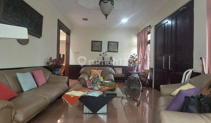 Rumah bagus, siap huni di rempoa jakarta selatan 2