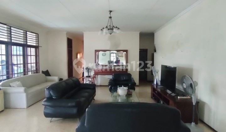 Rumah siap huni bangunan kayu manado di ciputat 2