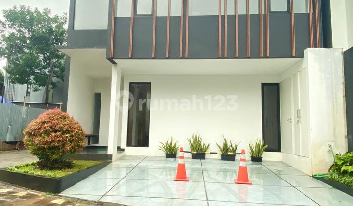 Rumah Brand New Dalam Perumahan Exclusive di Kesehatan Bintaro 2