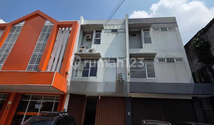 Ruko strategis siap pakai di Veteran Jakarta Selatan 2