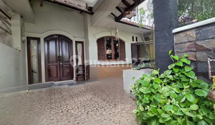 Rumah Bagus dan Terawat di Komplek Telkom Ciputat 2