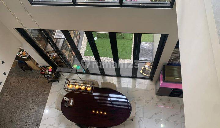  Dijual Rumah Mewah di Menteng  Bintaro 2