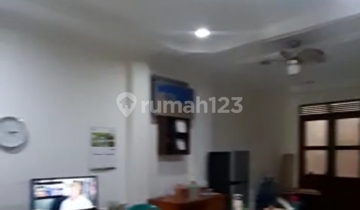 Rumah Cantik ,Siap Huni di Pondok Indah