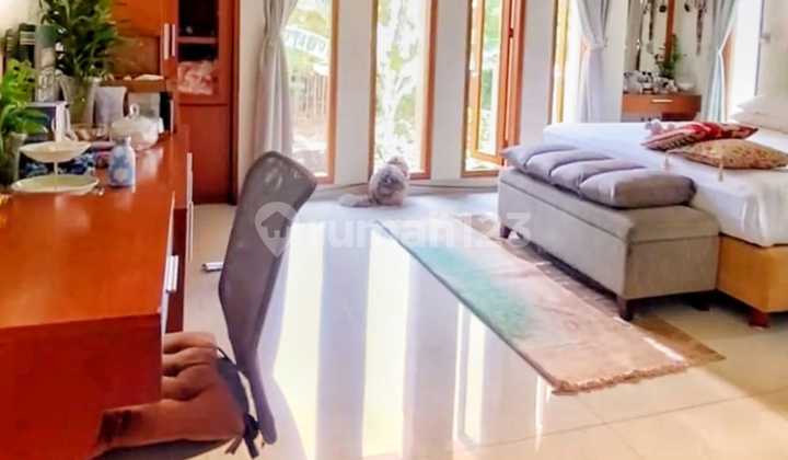 Rumah Mewah Siap Huni di Taman Giriloka