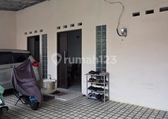 Dijual Rumah Modern dan Terawat di Kawasan Perumahan Villa Gunung Lestari 2
