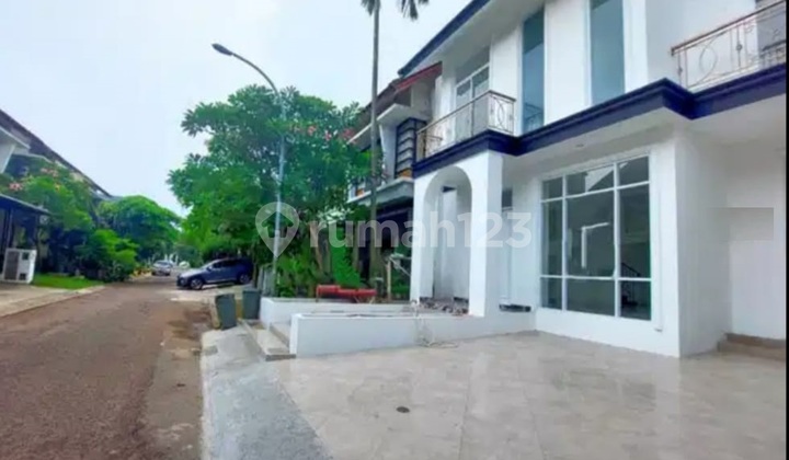 Rumah baru mewah Clasic Modern di Emerald Bintaro sektor 9. 2