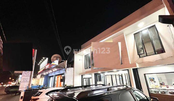 Ruko cocok untuk usaha pinggir jalan utama di Bintaro Utama 2