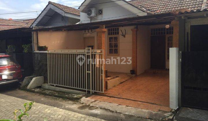 Rumah bagus,siap huni lokasi depan taman Pamulang Estate Tangsel. 1