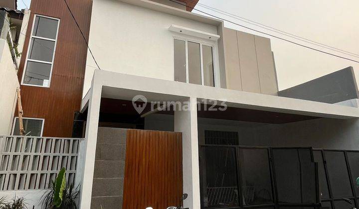 Rumah Brand New, Cantik Siap huni di Bintaro 1