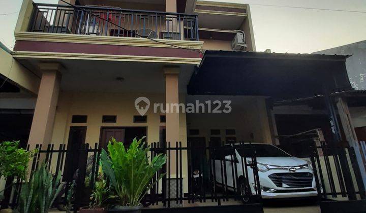 Rumah 2 lantai, lokasi strategis di Ciputat 1