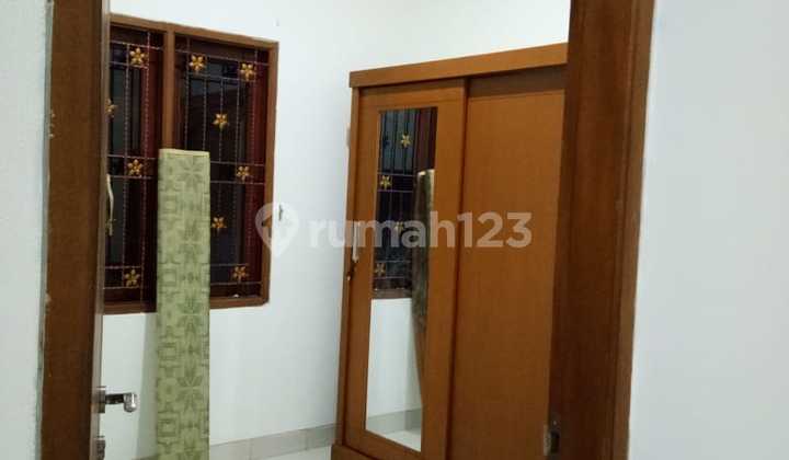 Rumah bagus 1lantai bebas banjir dalam cluster di Pondok Aren Bintaro.  2