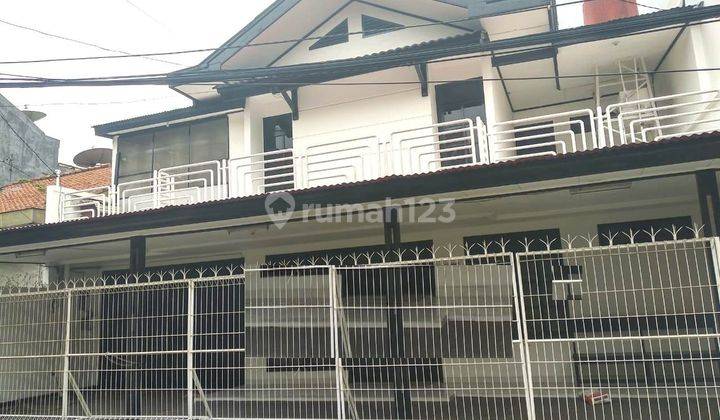 Rumah cantik, siap huni di jakarta barat 1