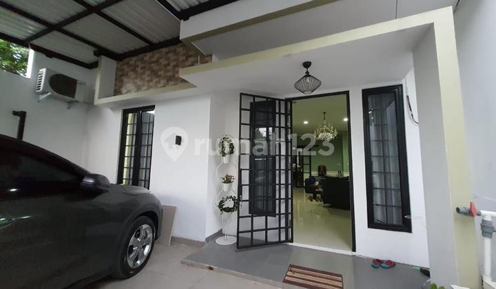 Rumah bagus, nyaman dan siap huni bebas banjir dekat sektor 5 Bintaro Jaya.  2