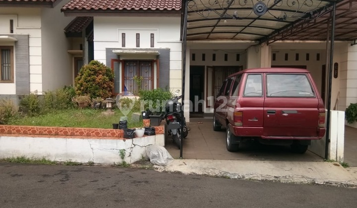 Rumah bagus 1lantai bebas banjir dalam cluster di Pondok Aren Bintaro. 