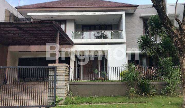 Rumah Mewah Graha Famili Siap Huni Dekat Jalan Utama Row Jalan Lebar 1