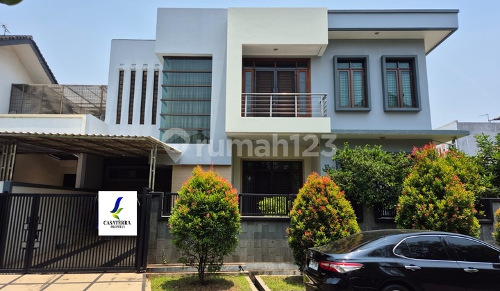RUMAH KELAPA GADING LUAS 235m2 LOKASI BAGUS, 2 LANTAI, NYAMAN, KODE YE