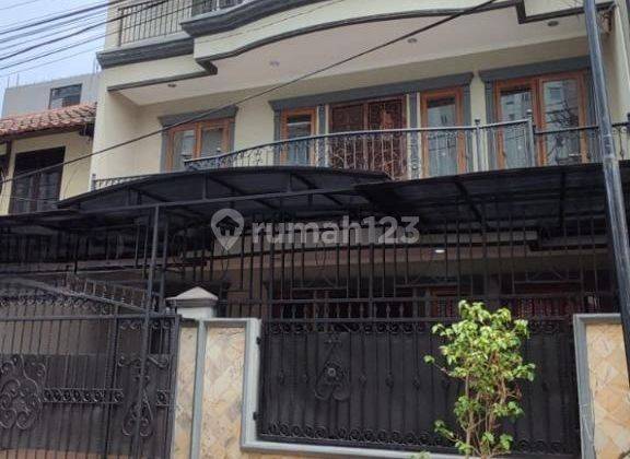 Dijual Rumah Sunter 135M2 Lokasi Bagus, 3 Lantai, Hadap Selatan, Kode Ks 1