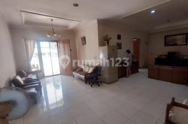 FOR SALE PLUIT HOUSE 180m2 SOUTH FACING, 1 STOREY, GOOD LOCATION, CODE JV, AH 2