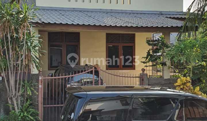 Kelapa Gading House 250M2 Good Location, 2 Floors, Code Ry 2