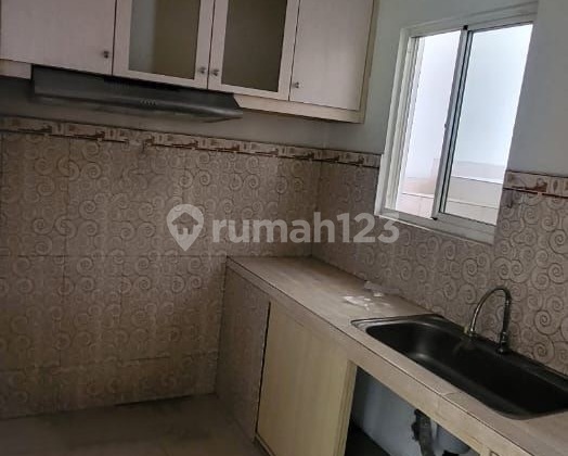 For rent: Beautiful Kapuk beach house, 300m2, nice, very comfortable, rent 350 million per year. 2