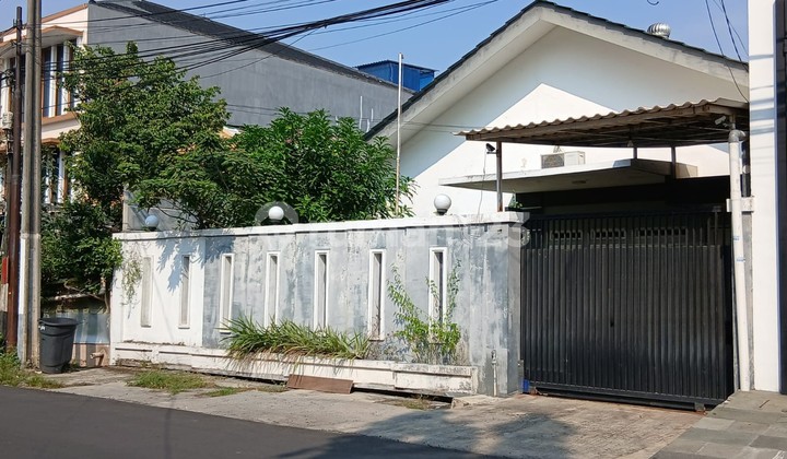FOR SALE SUNTER AGUNG HOUSE 319m2 EAST FACING, 2 FLOORS, STRATEGIC, CODE JF, SU