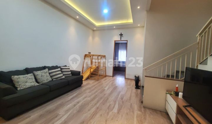 RUMAH CANTIK DI SUNTER HANYA 125 JUTA/TAHUN, 3.5 LANTAI, RAPI DAN BAGUS 2