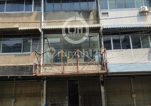 Strategic Shop House in Lautze Sawah Besar - Busy Location, Suitable for Business