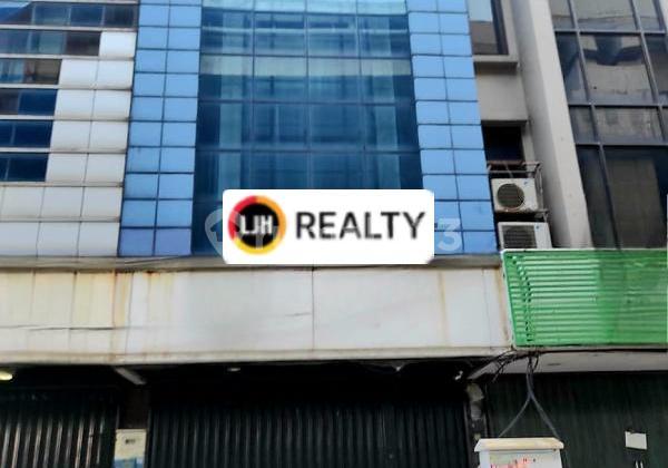 Ruko Disewakan Lantai 1 di Boulevard Barat Kelapa Gading Jakarta Utara Ruko Disewakan Lantai 1 di Boulevard Barat Kelapa Gading Jakarta Utara
