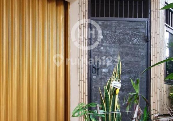 For Quick Sale House Near Kelapa Gading and School in Villa Gading Permai, Cilincing 2