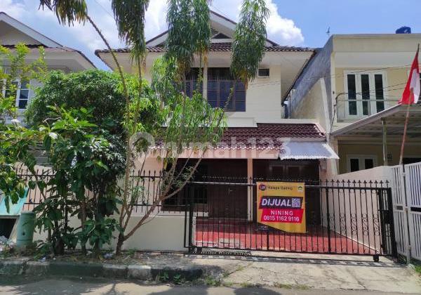 Rumah Lokasi Dekat Taman, Jalan Lebar dan Jarang Ada di Gading Kirana, Kelapa Gading