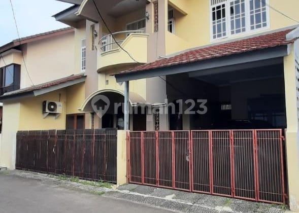 Rumah 2Lantai Siap Masuk Dalam Komplek Area Kampung Utan