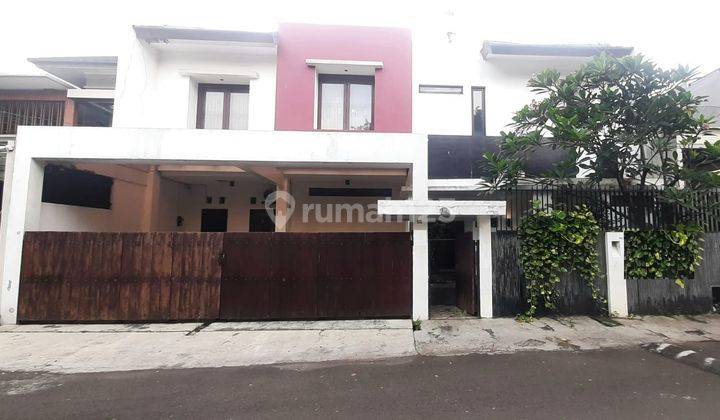 Rumah Bagus Diarea Cilandak, Depan Citos Dekat Akses Toll Jorr 1