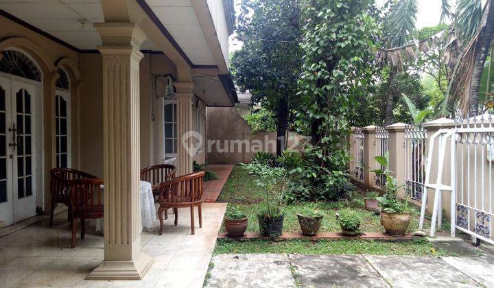 Rumah Luas Diarea Jl Delman Kebayoran Lama, Akses Toll JORR 2