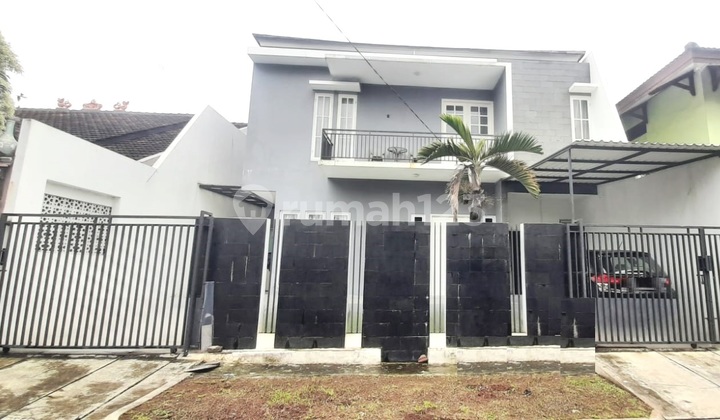 2-Story House, Good, Dilapidated, Flood-Free in Bintaro 2-Story House, Good, Dilapidated, Flood-Free in Bintaro